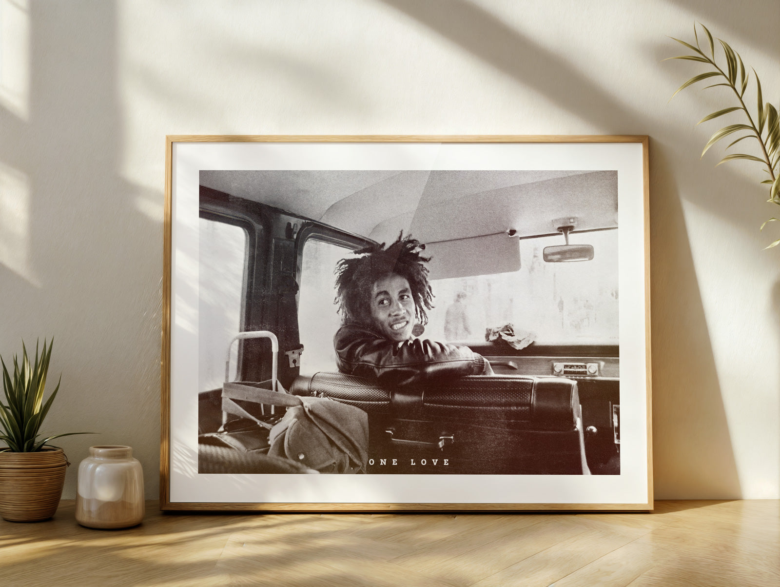 ONE LOVE - תמונות לבית, לסלון ולמשרד
