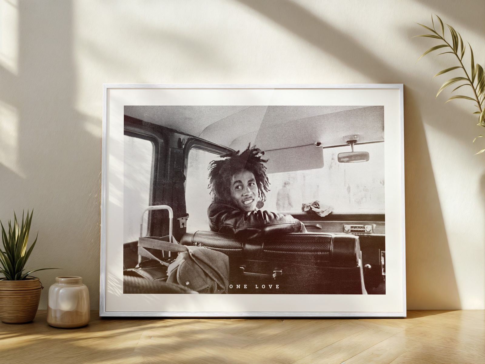 ONE LOVE - תמונות לבית, לסלון ולמשרד