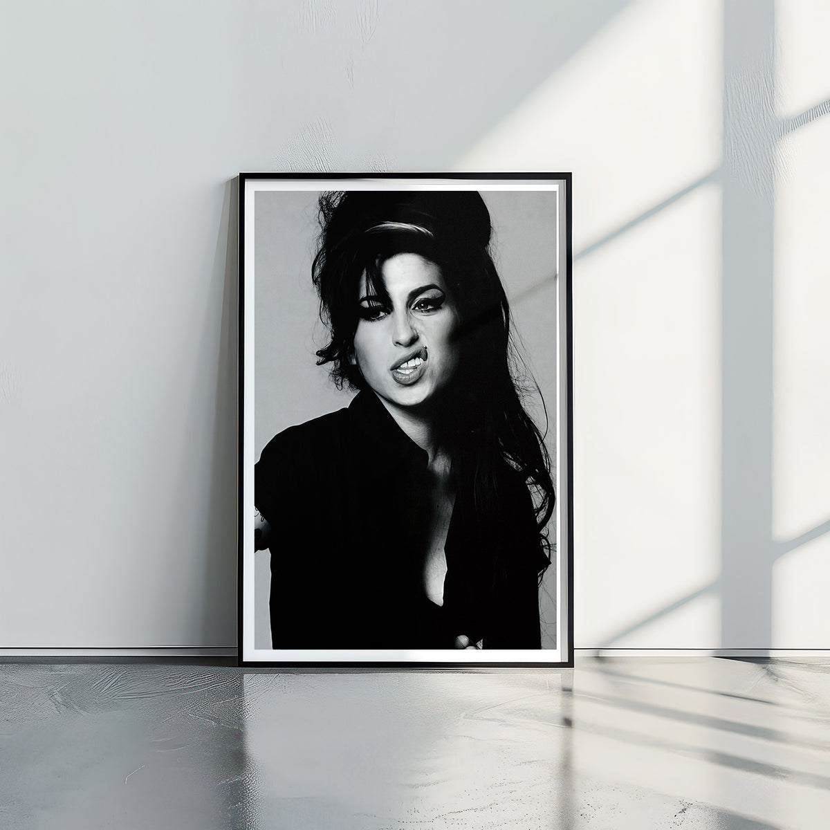 Amy Winehouse Black & white