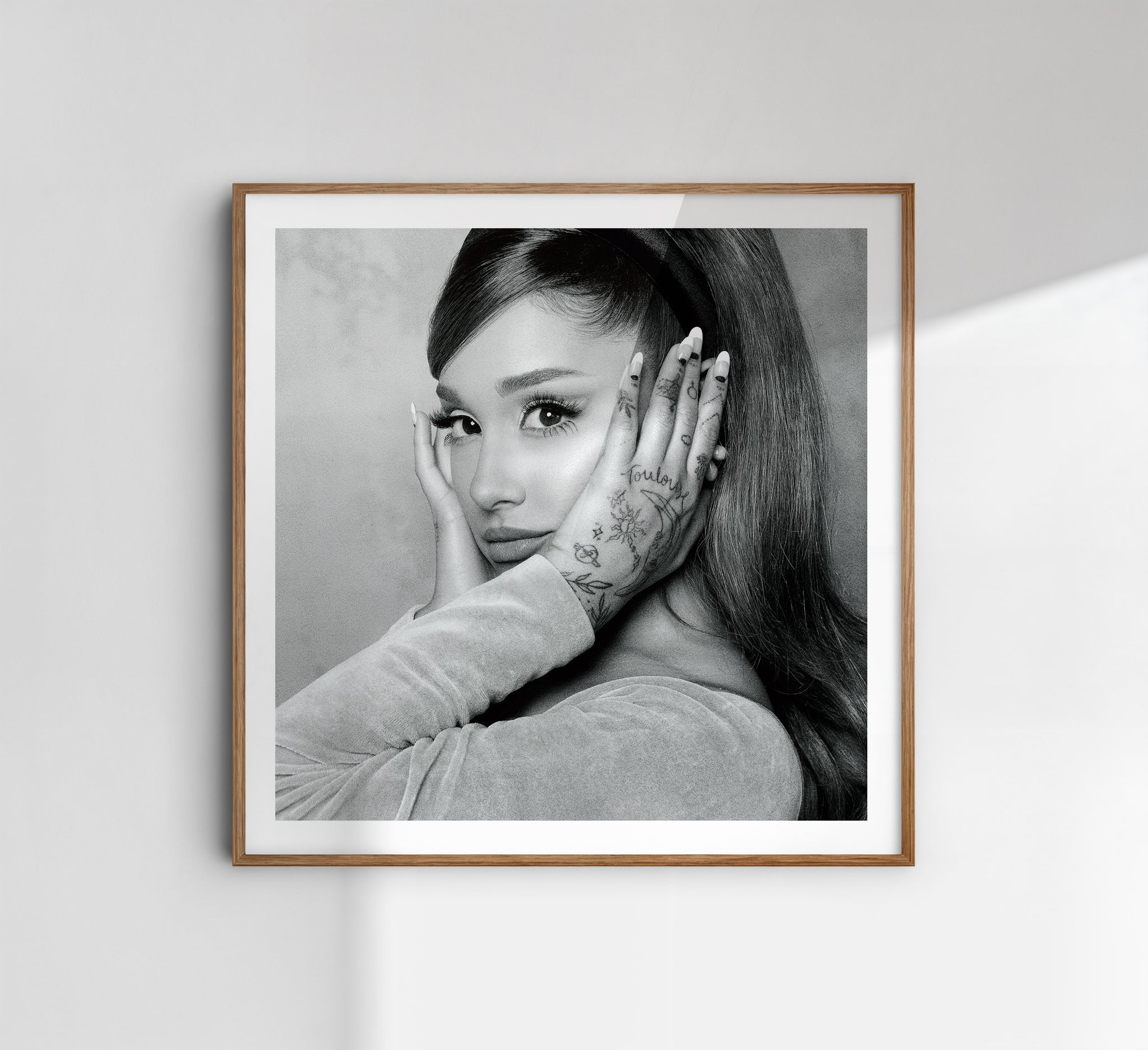 Ariana Grande B&W